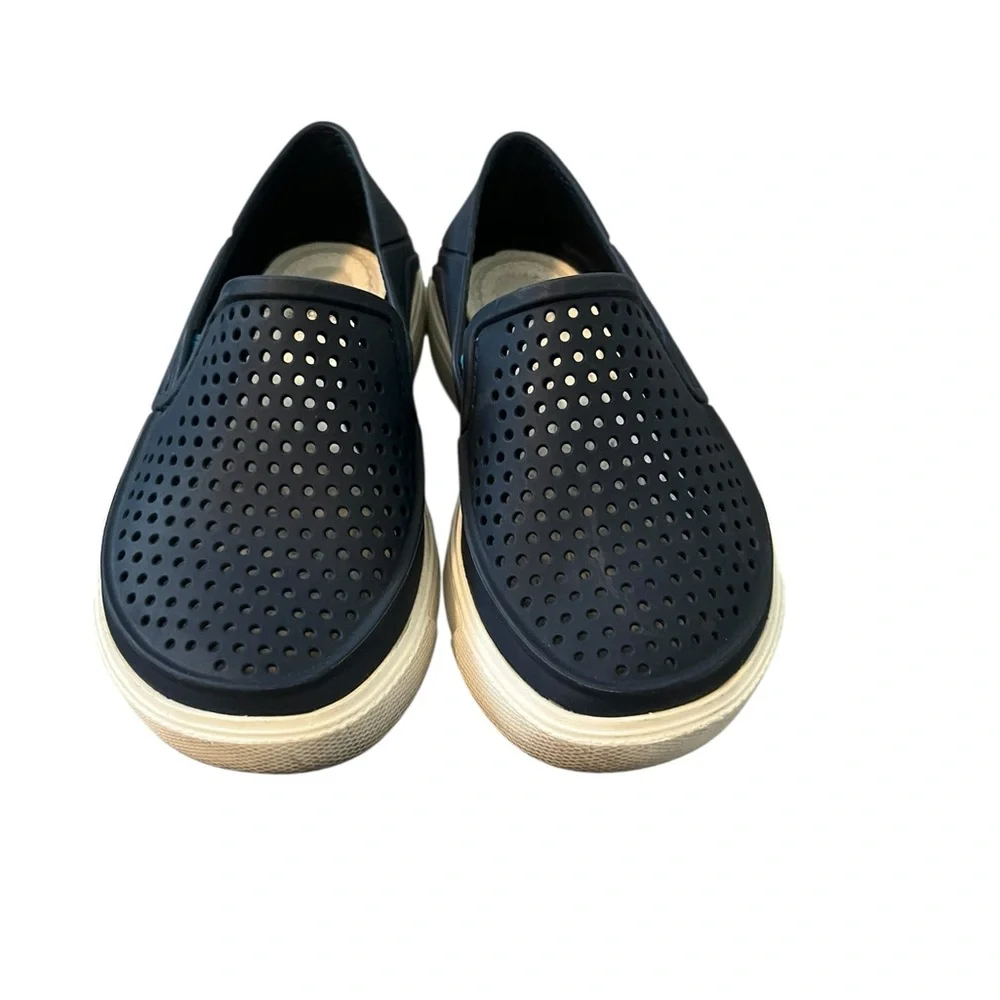 Crocs‎ Navy Blue Citilane Roka Slip On Shoes Kids’ Size 7